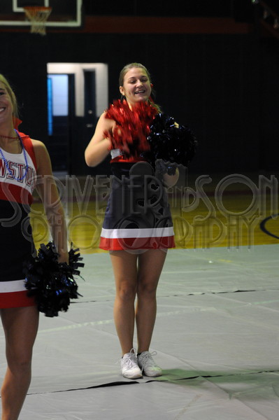 8-28 WA Pep Rally 059.JPG - SCRIVENER D300